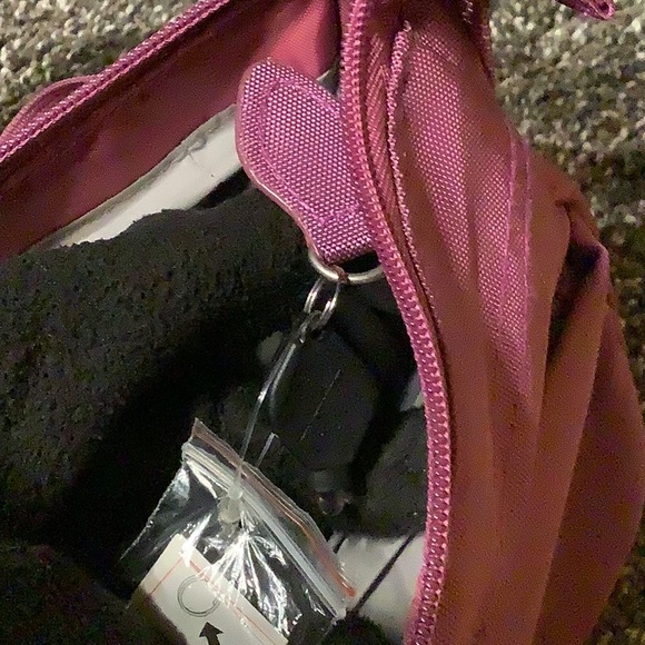 Travelon Mauve nylon bag - Picture 9 of 12